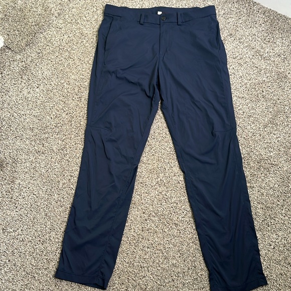 Lululemon navy blue 6 pockets pant size 34 - Picture 3 of 14